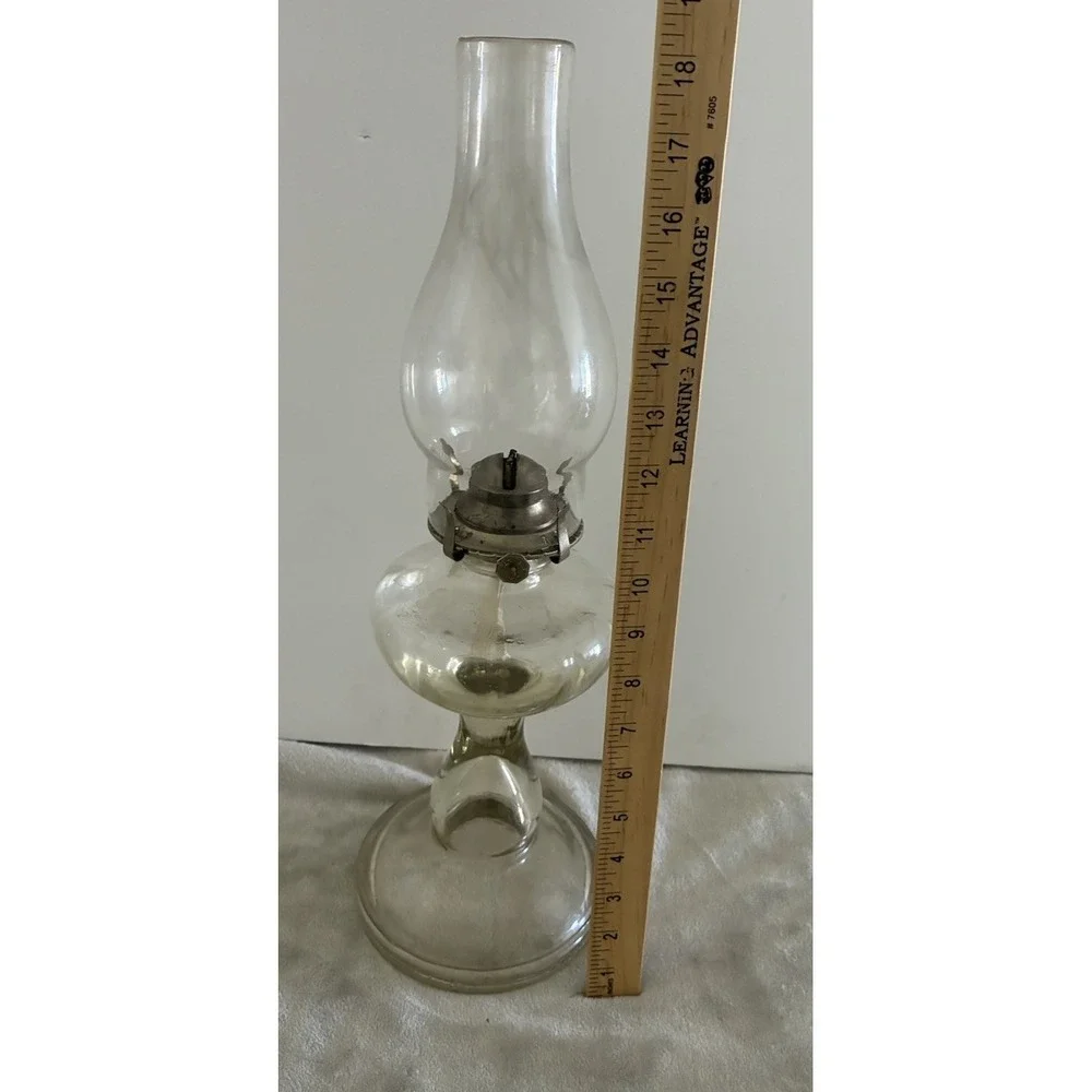 Vintage Kaadan Ltd. Glass Oil Lamp Hurricane Kerosene 18